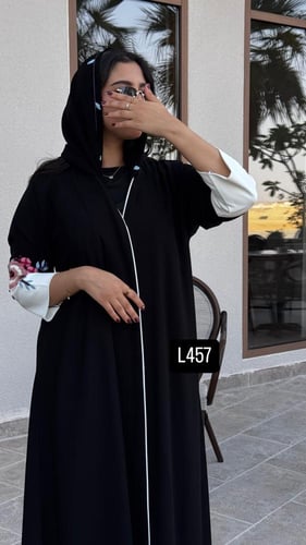 عباية كريب سبشل شك يدوي قصة عادية ستريت