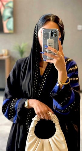 عباية كريب بلقيس تطريز يدوي قصة عادي