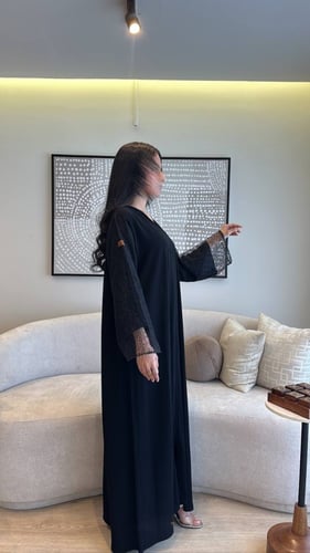 عباية دانتيل ملكي