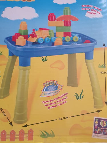 Cube and water table + models