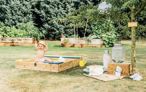 صندوق رملي ملون