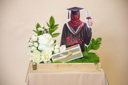 خشب التخرج 1