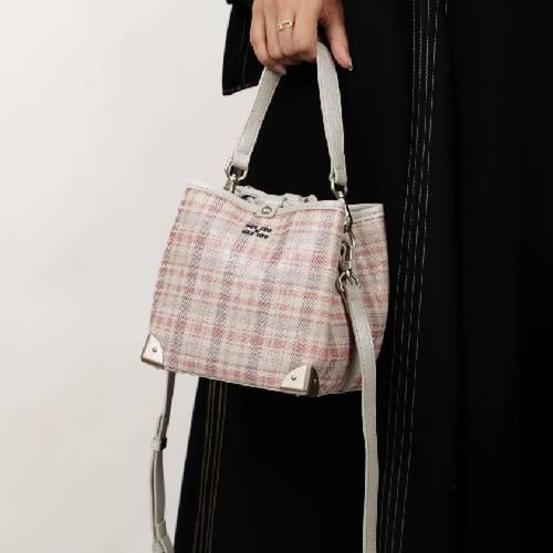 شنطة بهيرة حجم وسط