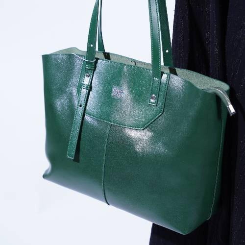 شنطة جلد طبيعي حجم كبير