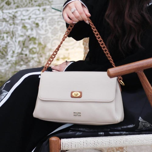 شنطة بهيرة حجم وسط