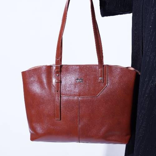 شنطة جلد طبيعي حجم كبير