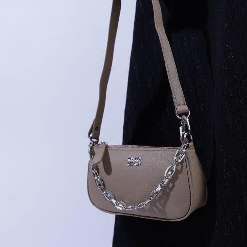 شنطة بهيرة جلد طبيعي بني فاتح – حجم صغير