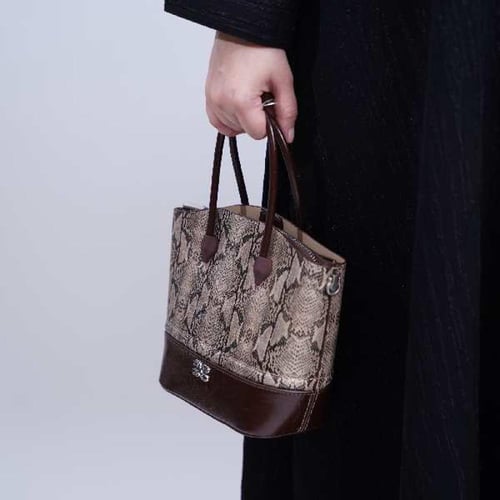 شنطة بهيرة حجم وسط