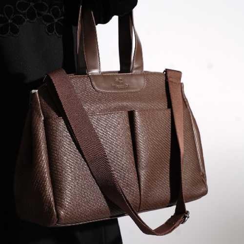 شنطة مواليد بني 3 قطع