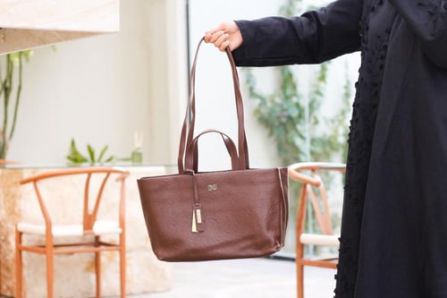 شنطة بهيرة حجم كبير جلد طبيعي