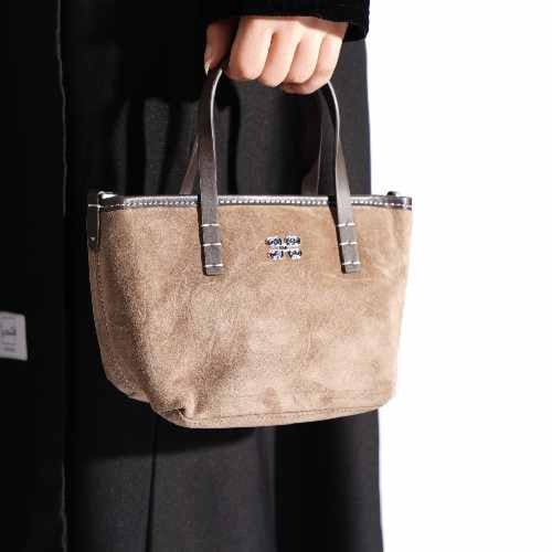 شنطة بهيرة جلد طبيعي حجم وسط