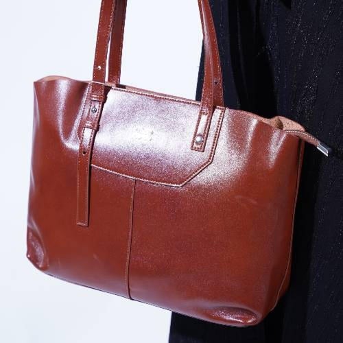 شنطة جلد طبيعي حجم كبير