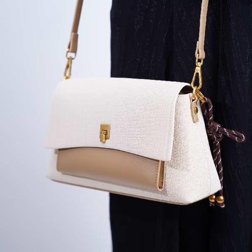 شنطة بهيرة حجم وسط