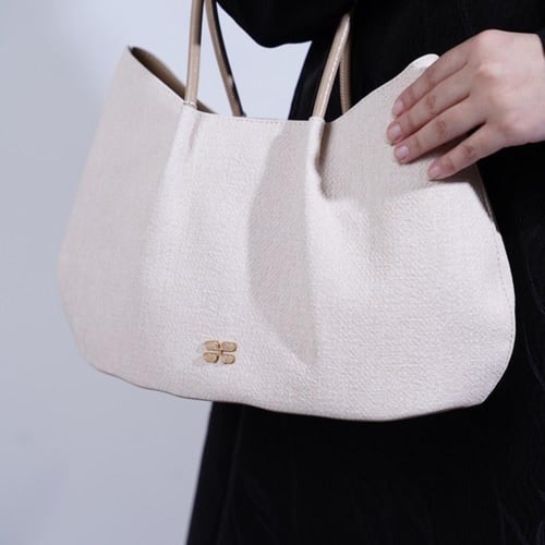 شنطة بهيرة وسط مع محفظة