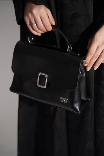 شنطة بهيرة جلد طبيعي