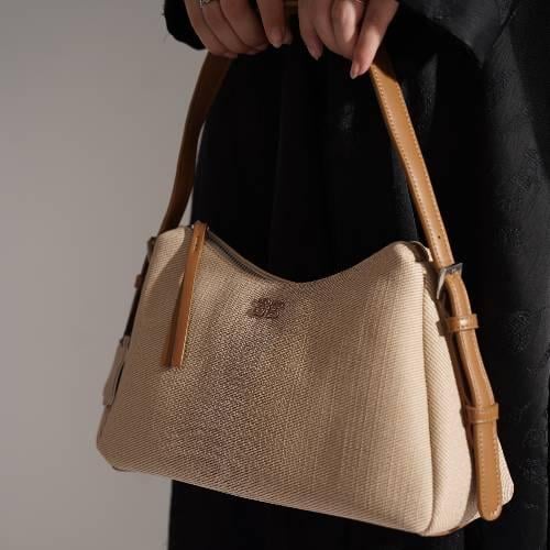 شنطة بهيرة حجم وسط