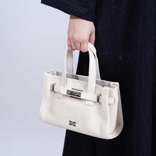 شنطة بهيرة جلد طبيعي حجم وسط