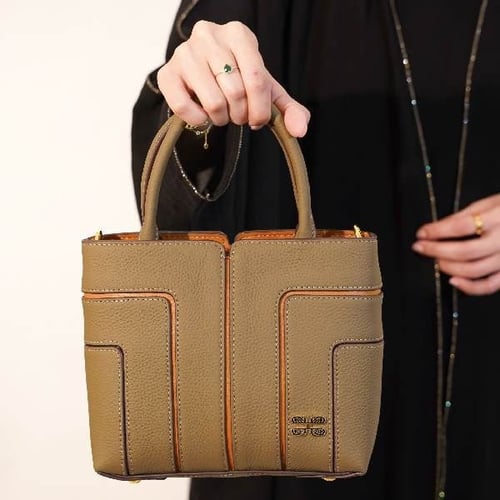 شنطه بهيرة جلد حجم وسط