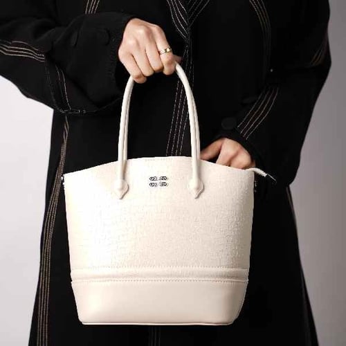 شنطة بهيرة وسط