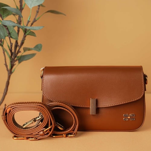 شنطة صغيره بهيرة جلد طبيعي