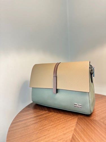 شنطة بهيرة جلد طبيعي