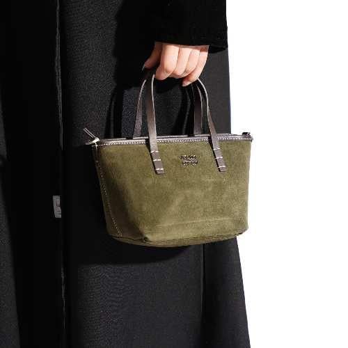 شنطة بهيرة جلد طبيعي حجم وسط