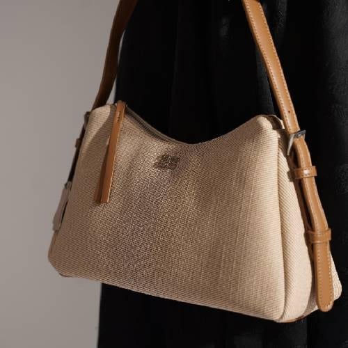 شنطة بهيرة حجم وسط