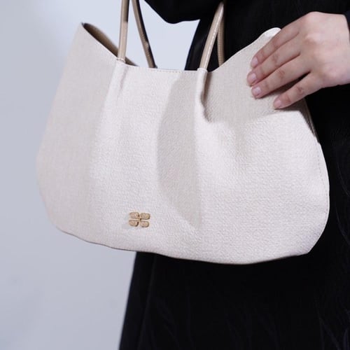 شنطة بهيرة وسط مع محفظة