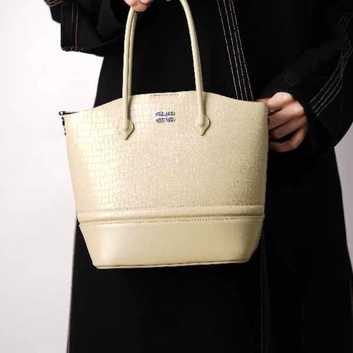 شنطة بهيرة وسط