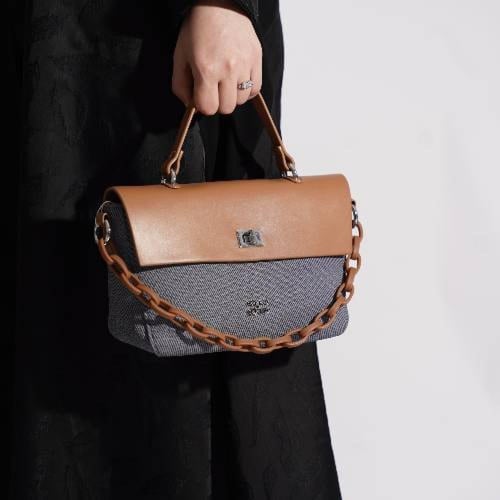 شنطة بهيرة حجم وسط