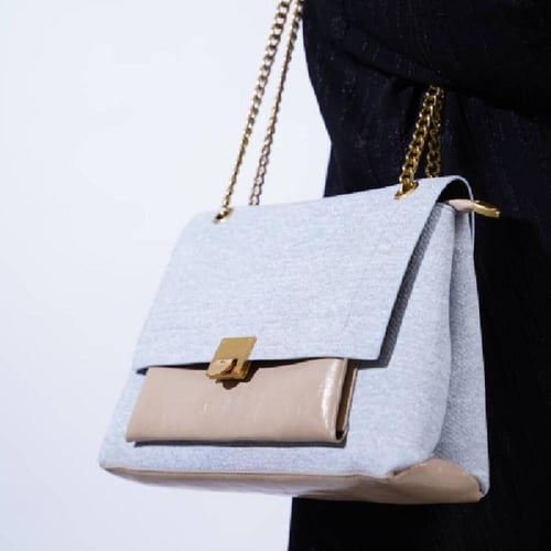 شنطه بهيرة قماش وسط