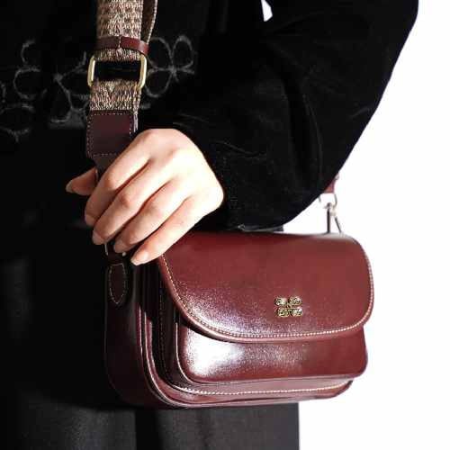 شنطة بهيرة جلد طبيعي حجم وسط