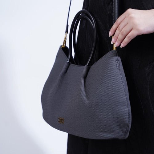 شنطة بهيرة وسط مع محفظة