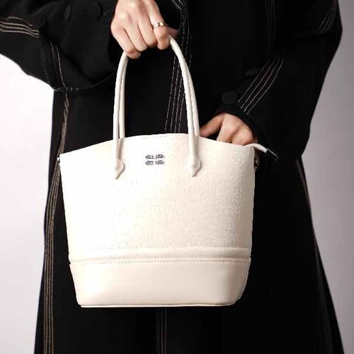 شنطة بهيرة وسط