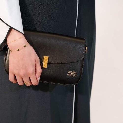 شنطة صغيره بهيرة جلد طبيعي