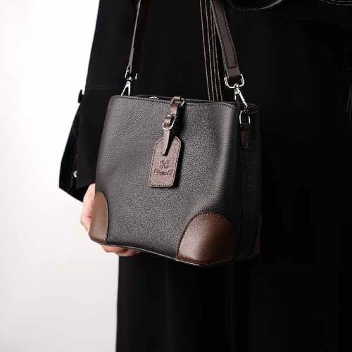 شنطة بهيرة جلد طبيعي