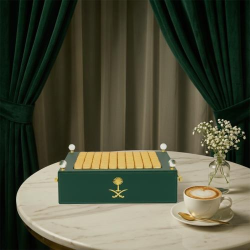 تقديمية شوكولاتة فاخرة خضراء على شكل سبايك ذهب