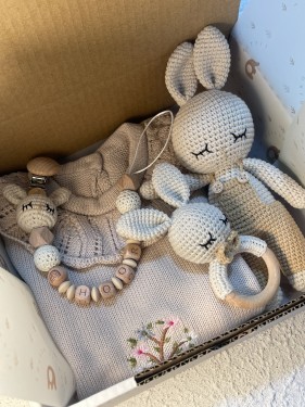 بوكس مكون من 4 منتجات