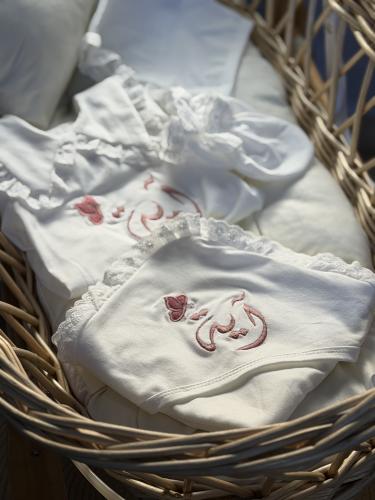 طقم مولودة تطريز