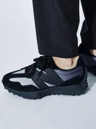 نيو بالانس 327 أسود/رمادي