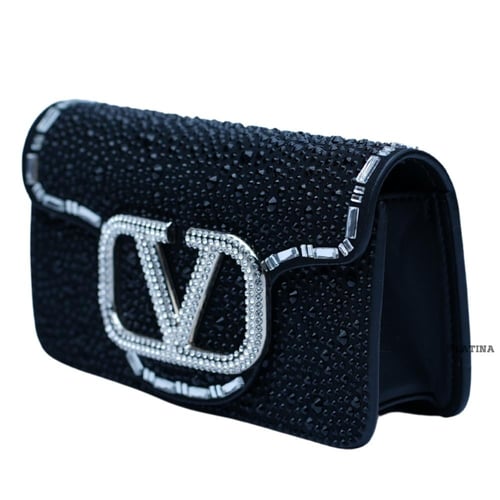 شنطة فالنتينو فاخرة بتصميم أنيق