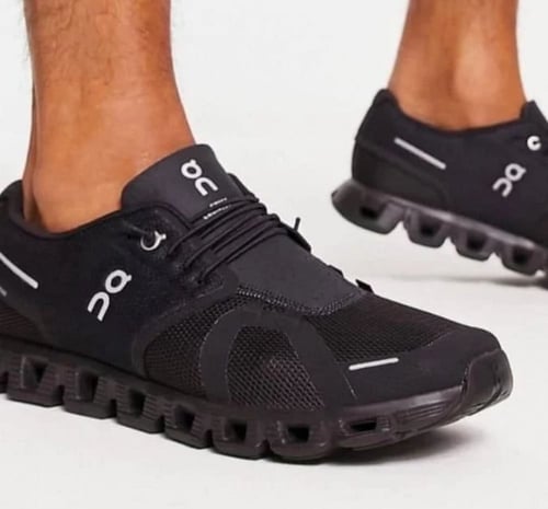 ON-RUNNING Cloud 5 black