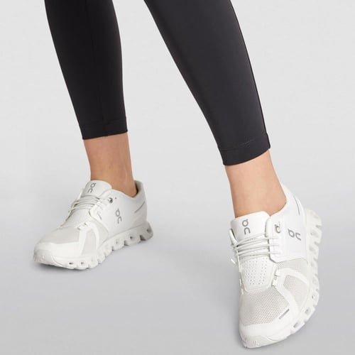 On Running-Cloud 5 Low White