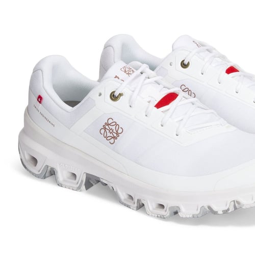 x On Running Cloudventure Trainers White