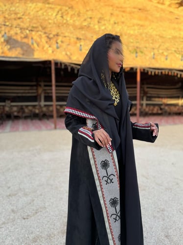 عبايه يوم التأسيس(نجد)