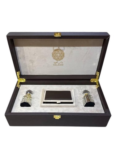 علبة هدايا جلد فاخرة