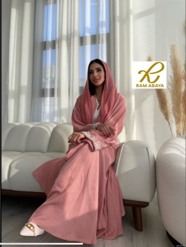 Pink bubble abaya with flared design + embroidery detail on the sleeve