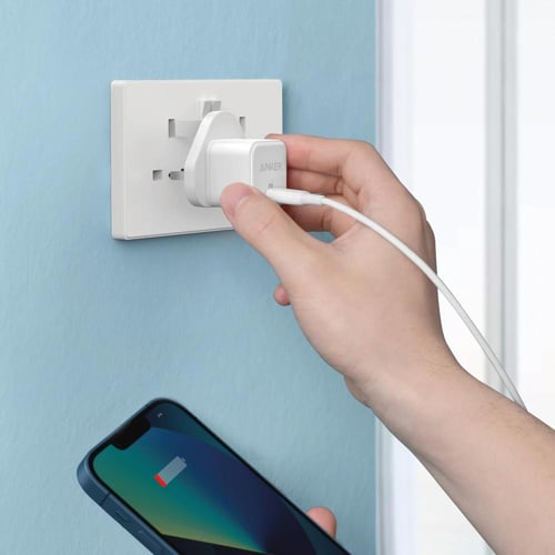 انكر - شاحن جداري باور بورت بقوة 20 واط بمنفذ تايب...