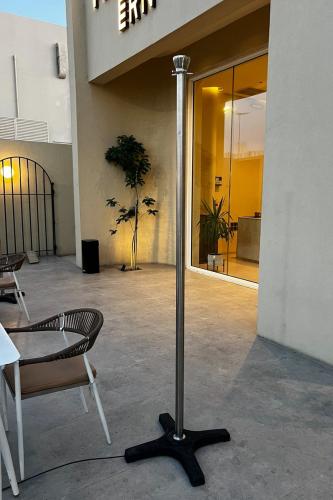 اعمدة ضباب متحركة ستالس ستيل مع قاعدة