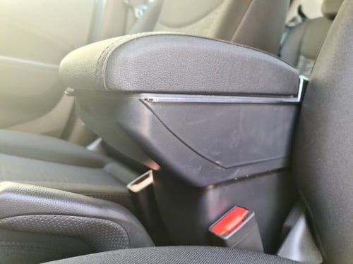 مسند شفروليه سبارك موديل 2016 الى 2022 لون اسود، د...